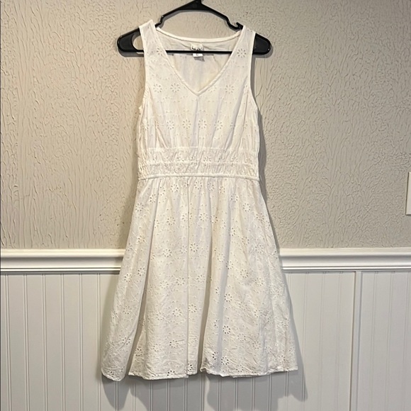 Nicole Miller New York Cotton Eyelet White Sleeveless A line Dress size small - Picture 2 of 10